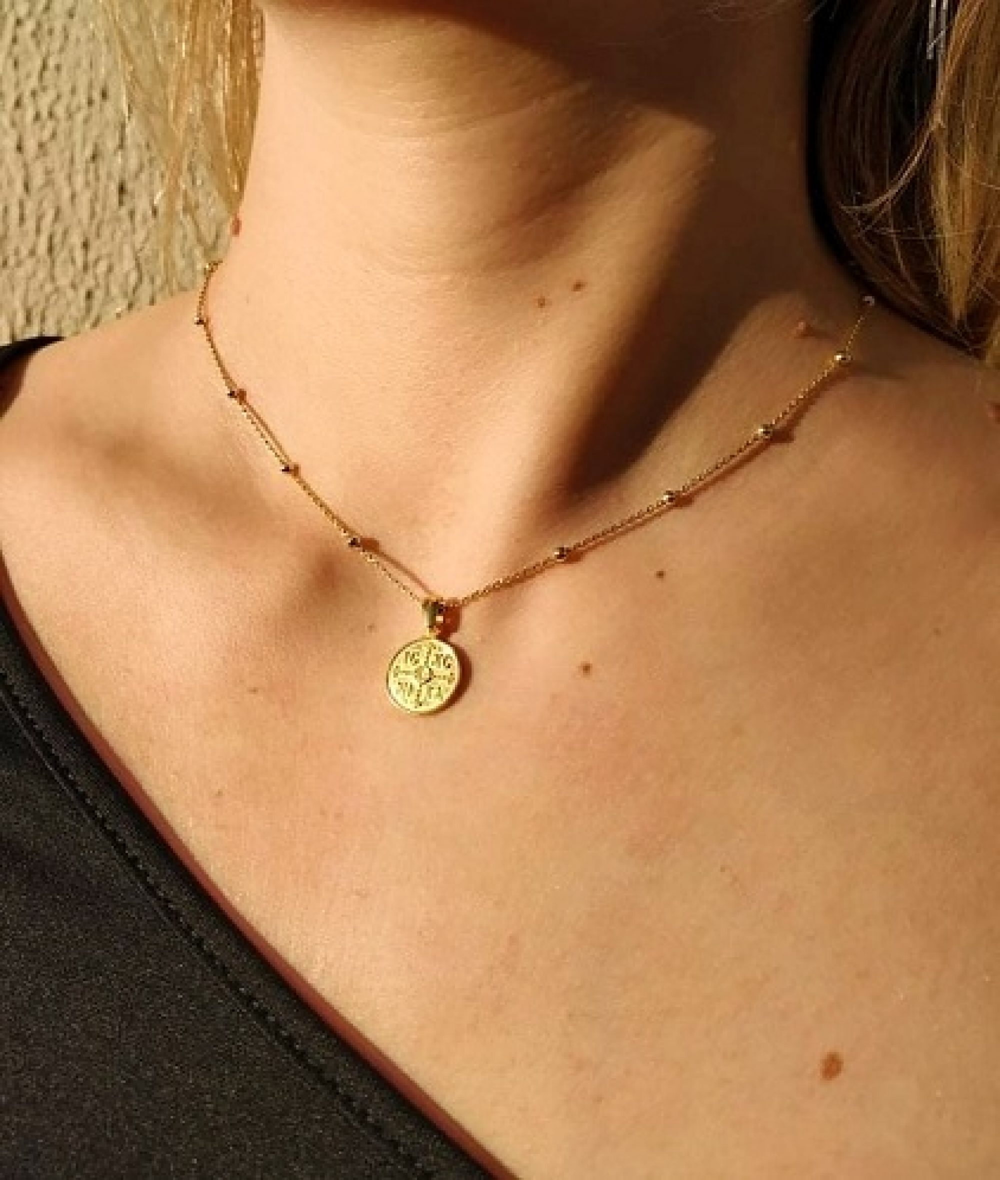 Αλυσίδα λαιμού με κόμπους επίχρυση