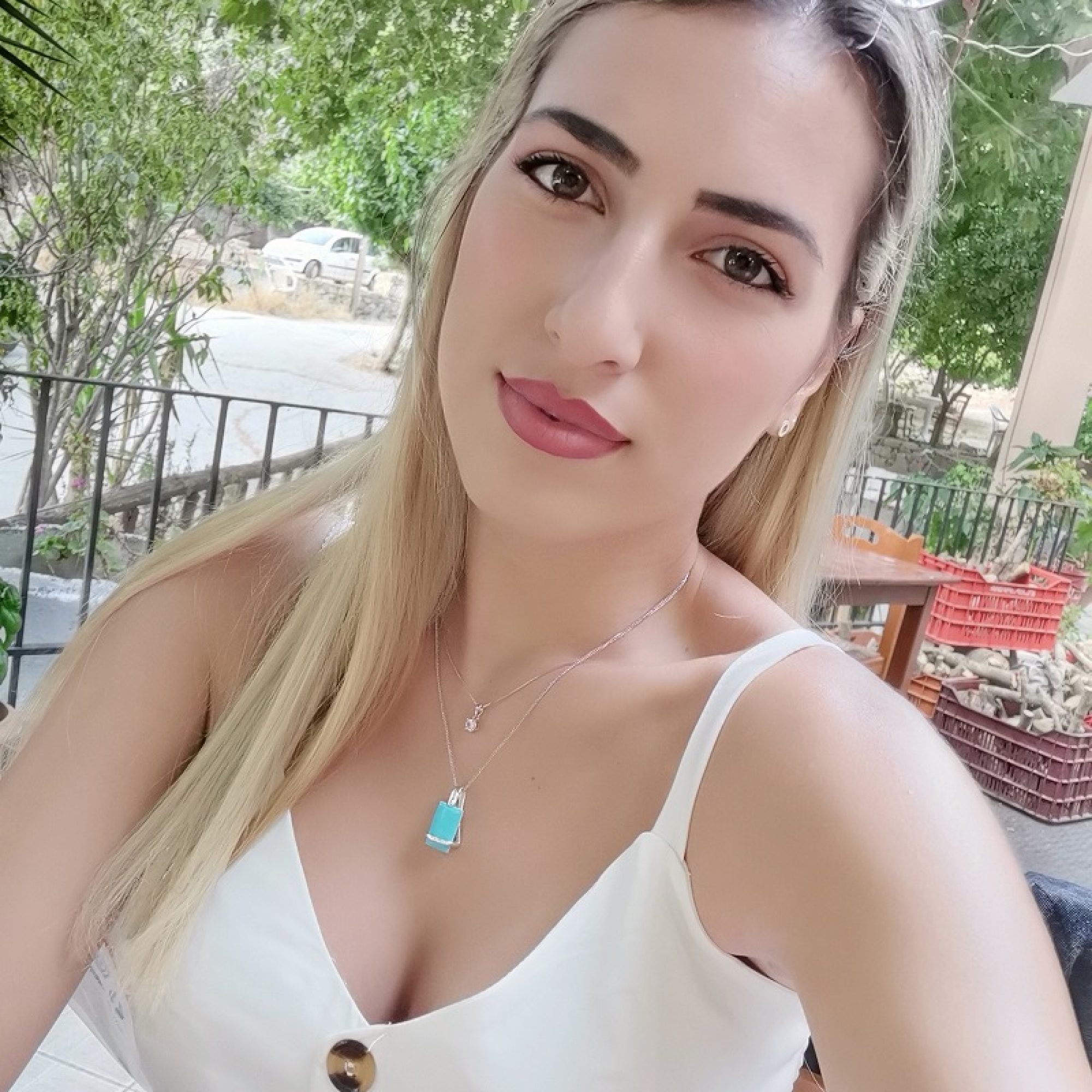 Κολιέ με πέτρα ζιργκόν