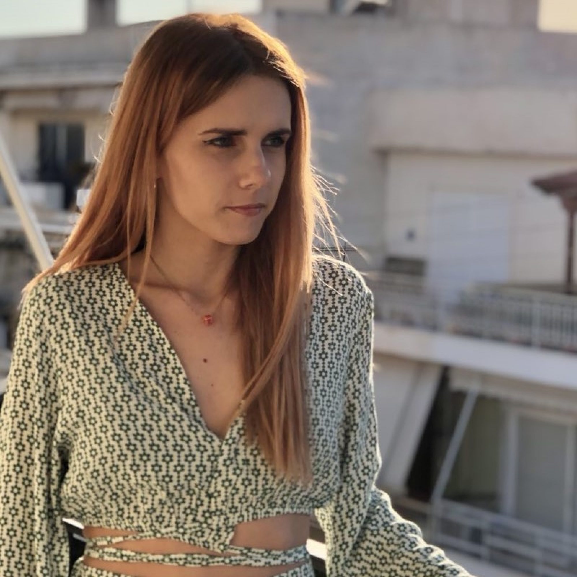 Κολιέ με χάντρα ροζ