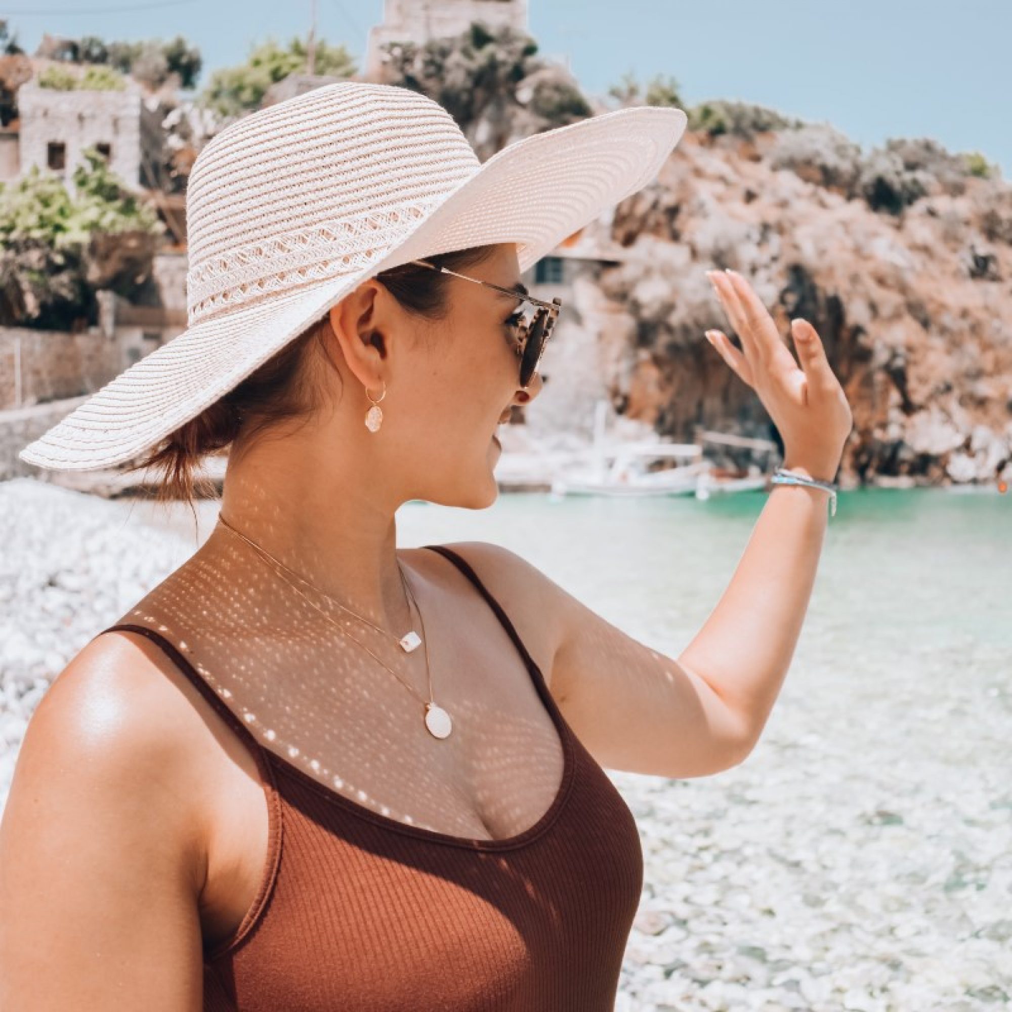 Σκουλαρίκια κωνσταντινάτα κρεμαστά επίχρυσα