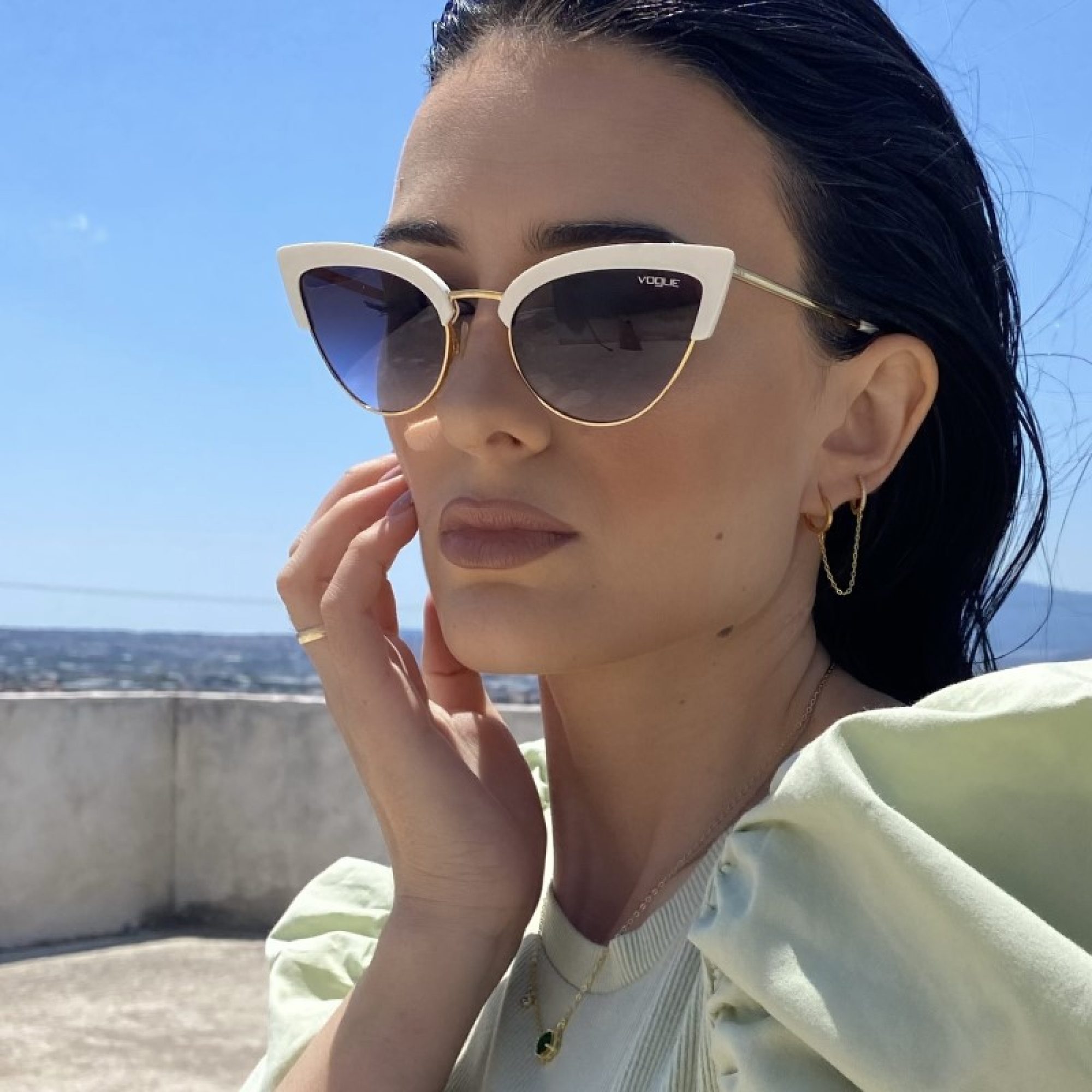 Επίχρυσα σκουλαρίκια με πέτρες ζιργκόν