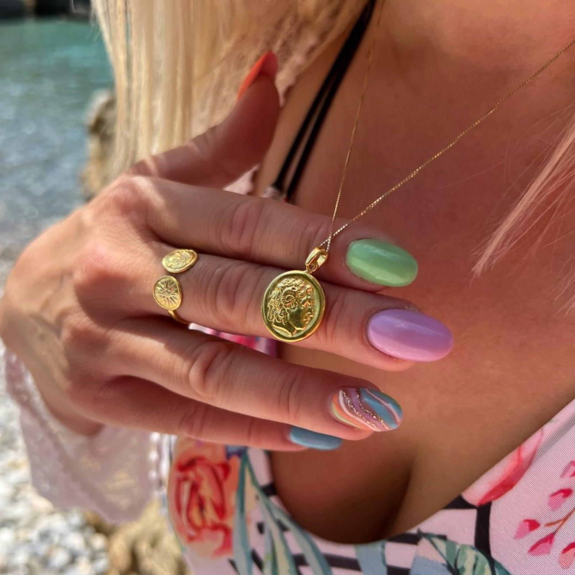 Κρεμαστό διπλής όψης με αστέρι της Βεργίνας και Μέγα Αλέξανδρο επίχρυσο