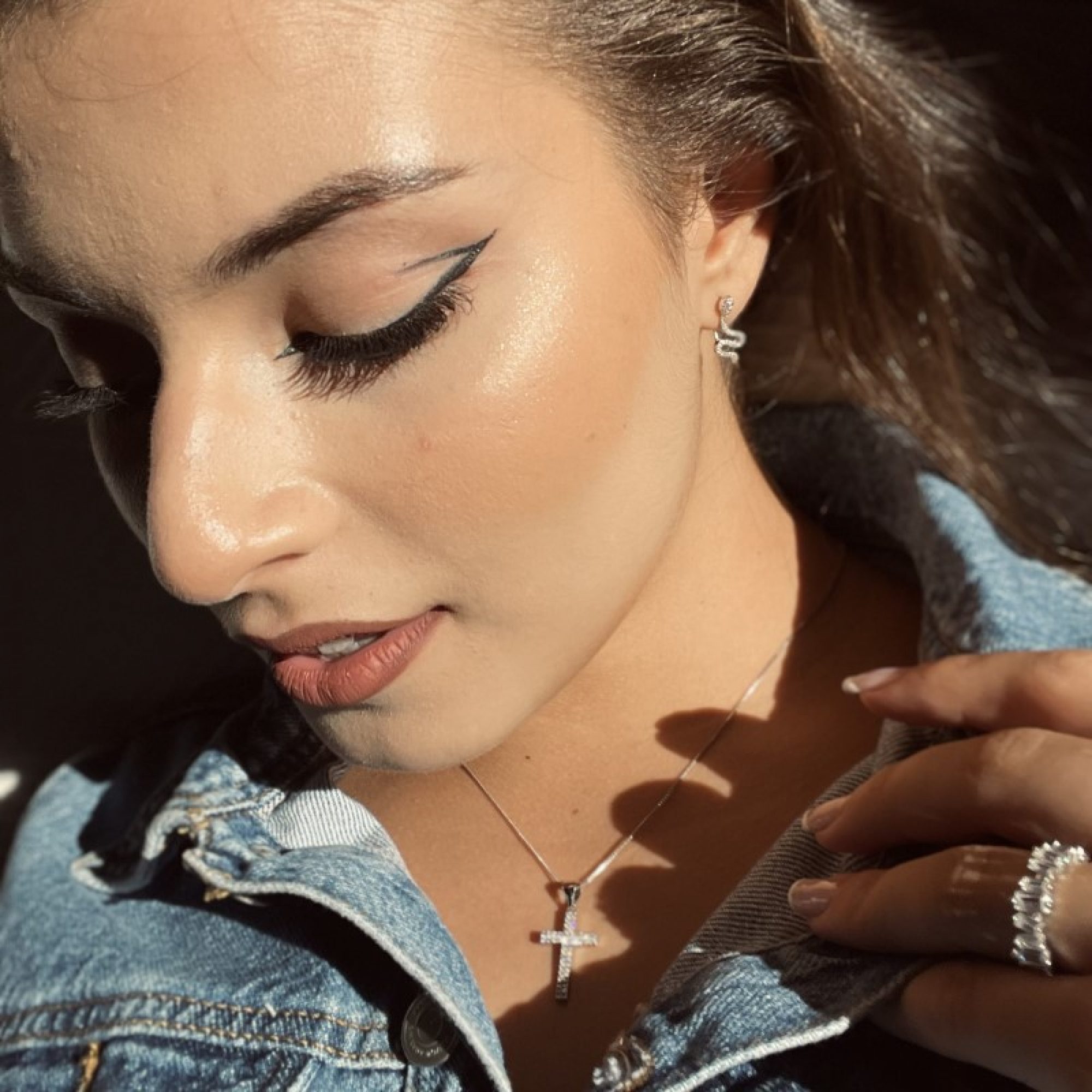 Σταυρός με ζιργκόν πέτρες