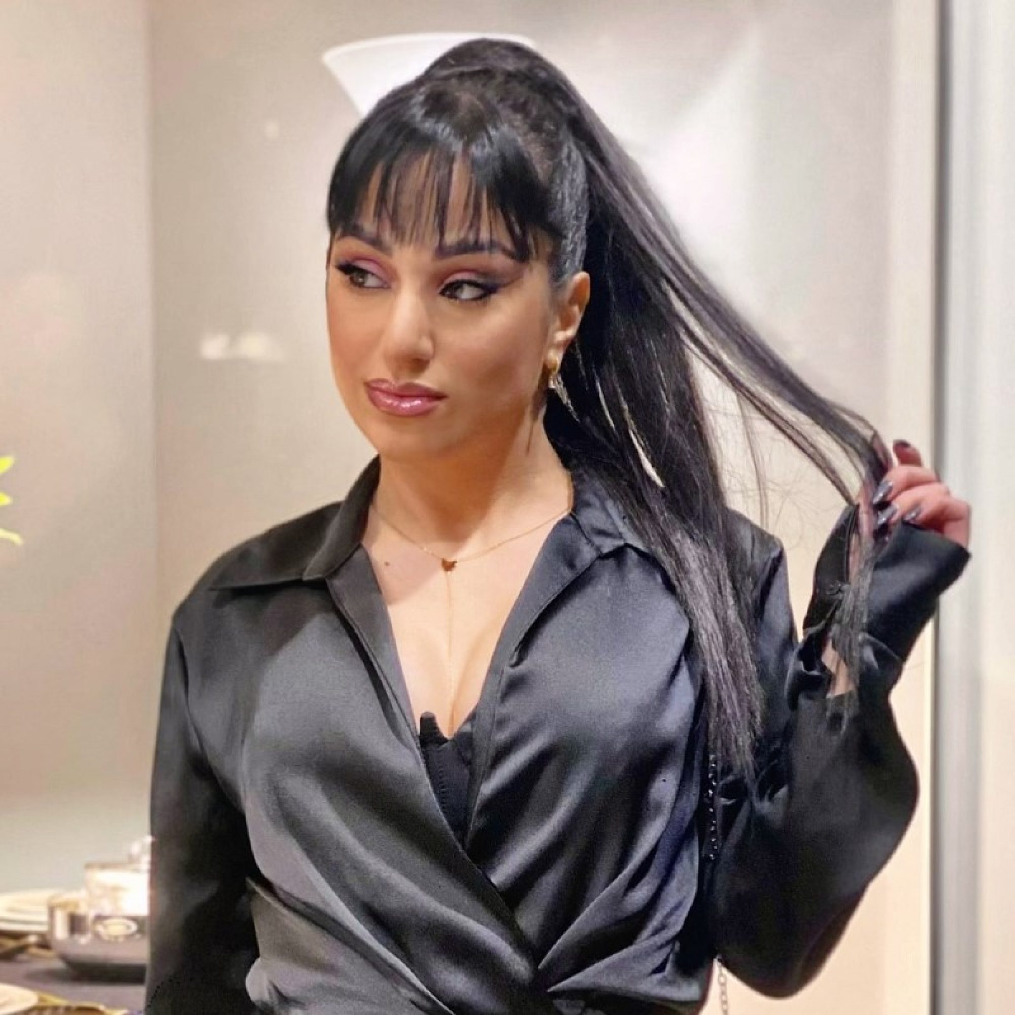 Επίχρυσο κολιέ σε στυλ Υ με καρδιά