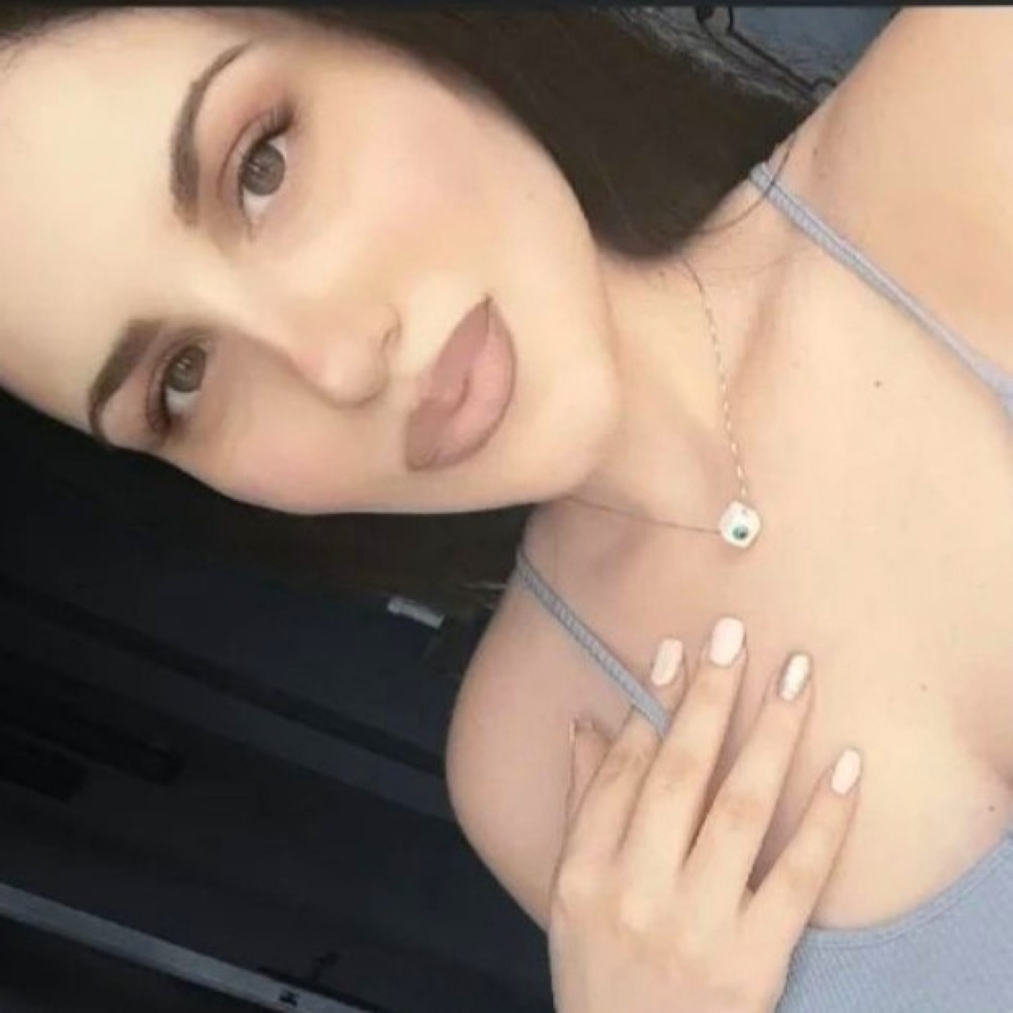 Κολιέ με άσπρη χάντρα μάτι