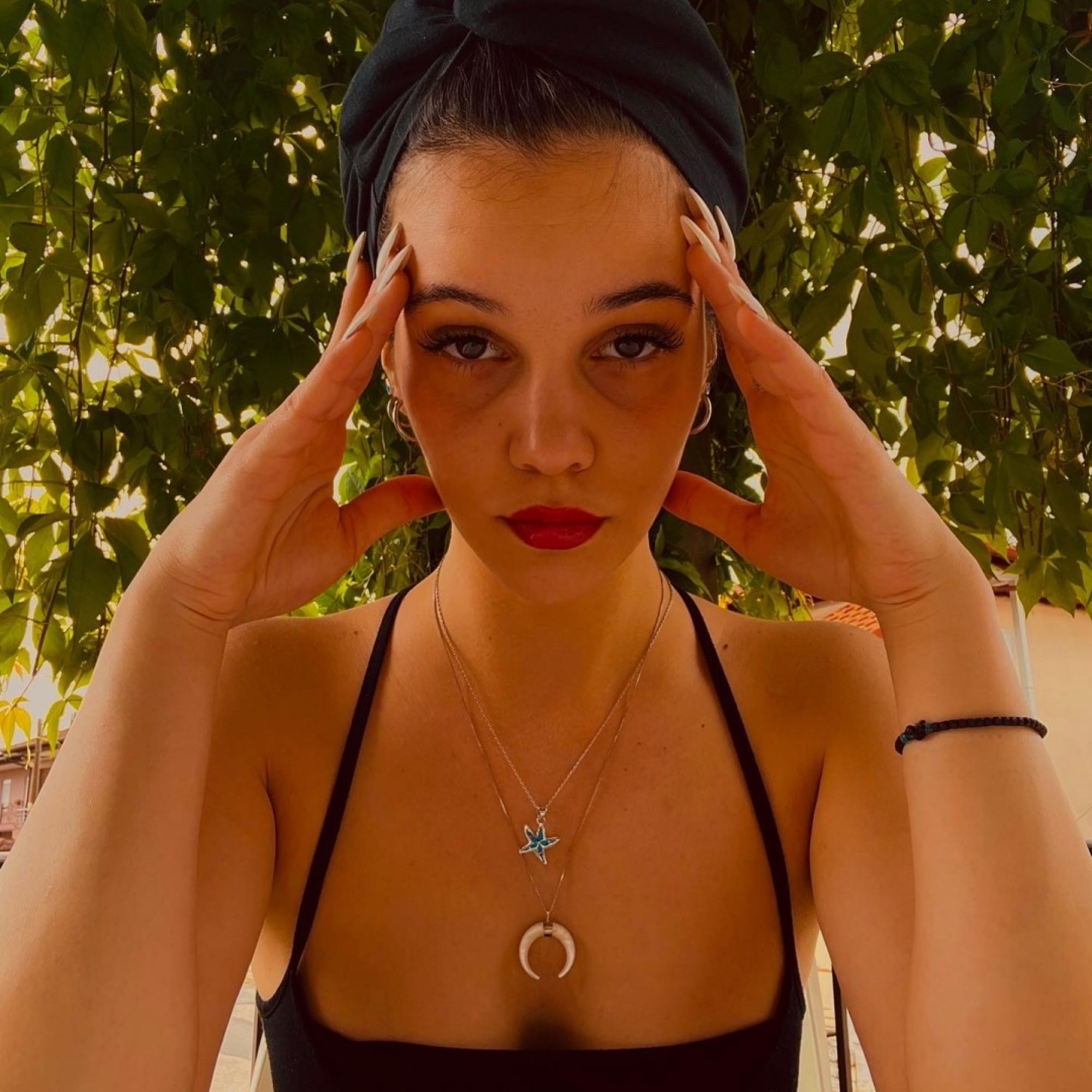 Κολιέ αστερίας με πέτρες όπαλ