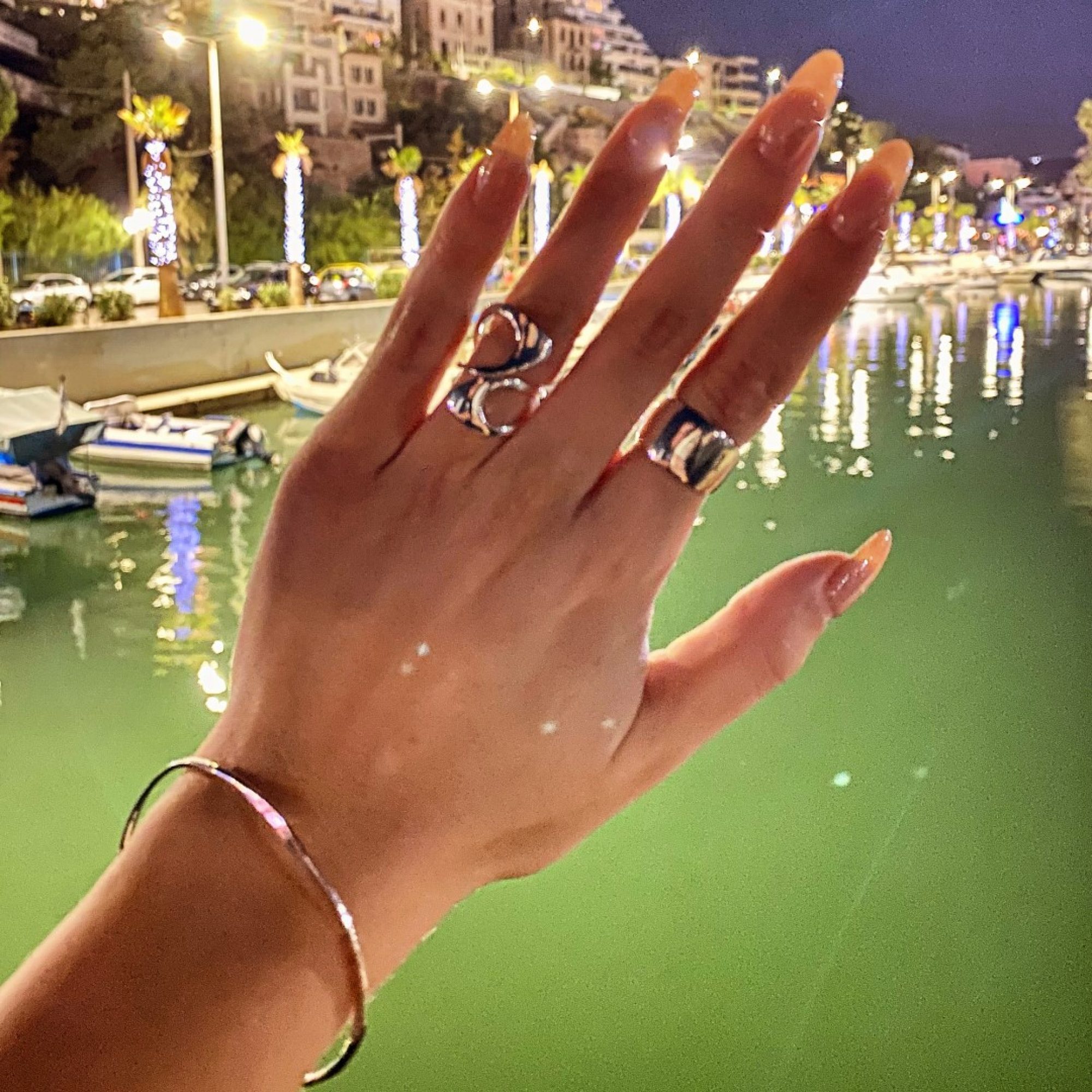 Silver polished ring