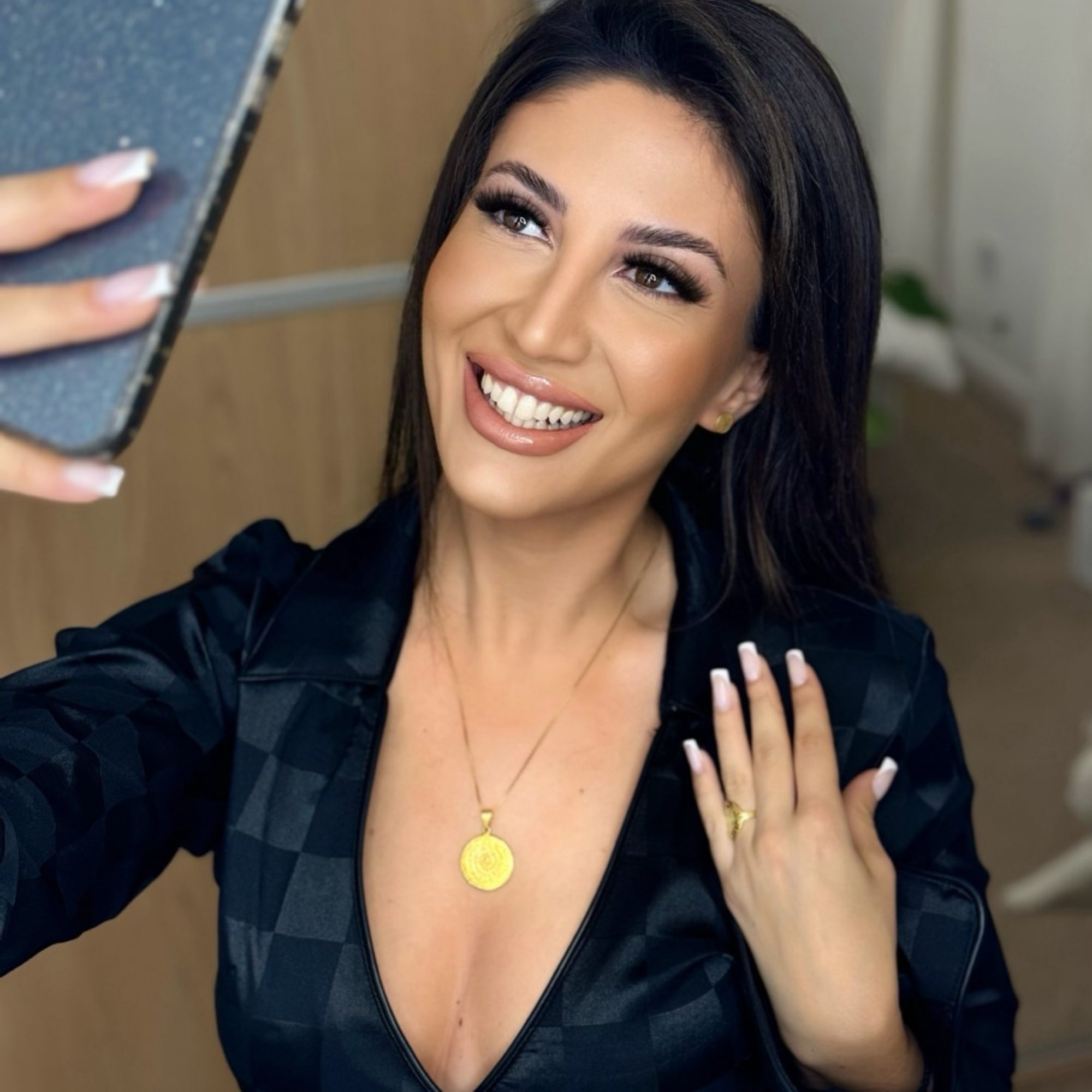 wear it like @apostolina__k #2