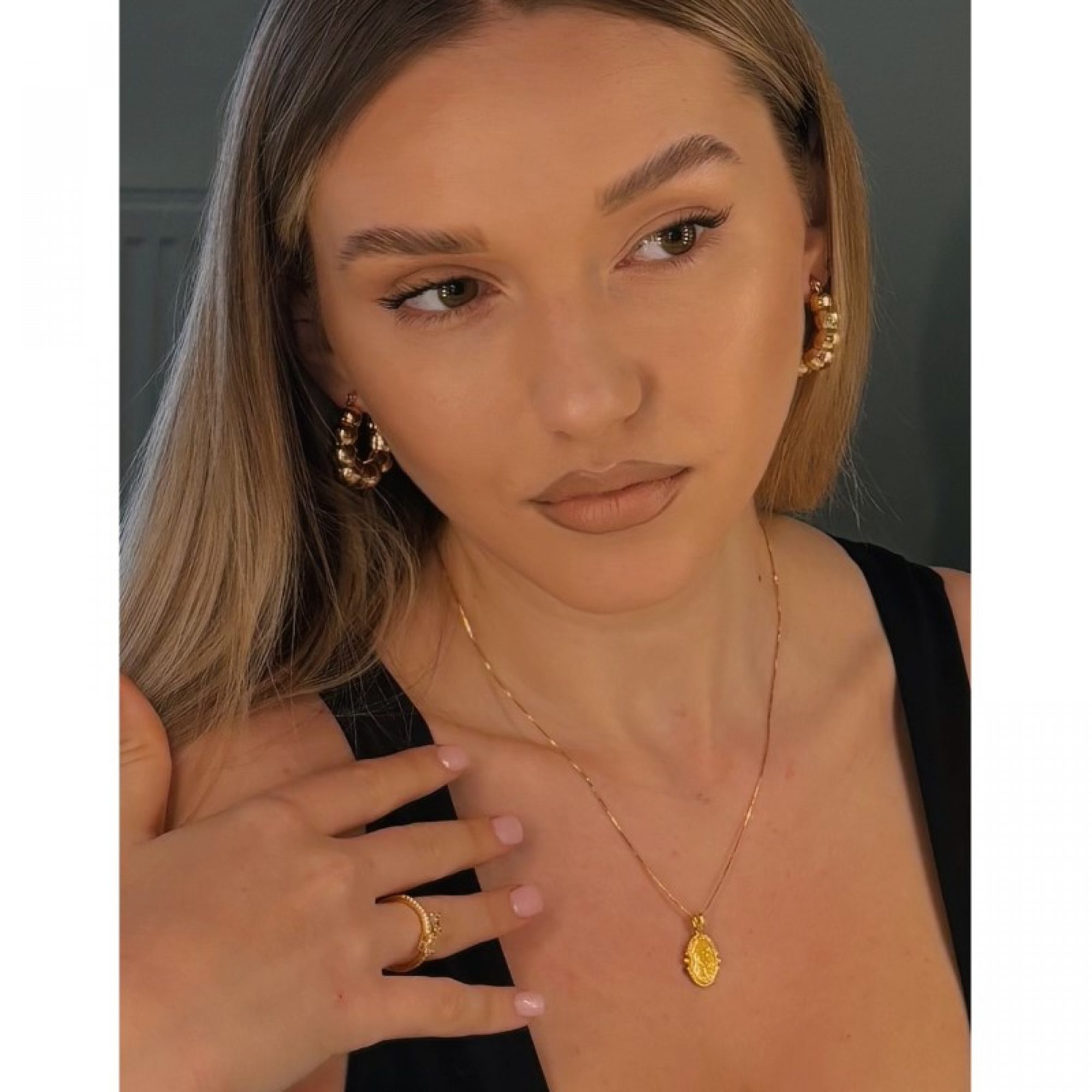 Επίχρυσο δαχτυλίδι με πέτρες ζιργκόν 