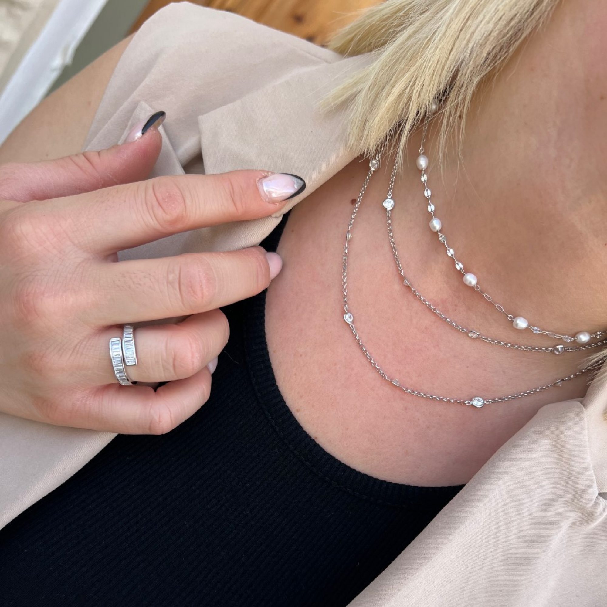 Double necklace with zircon stones