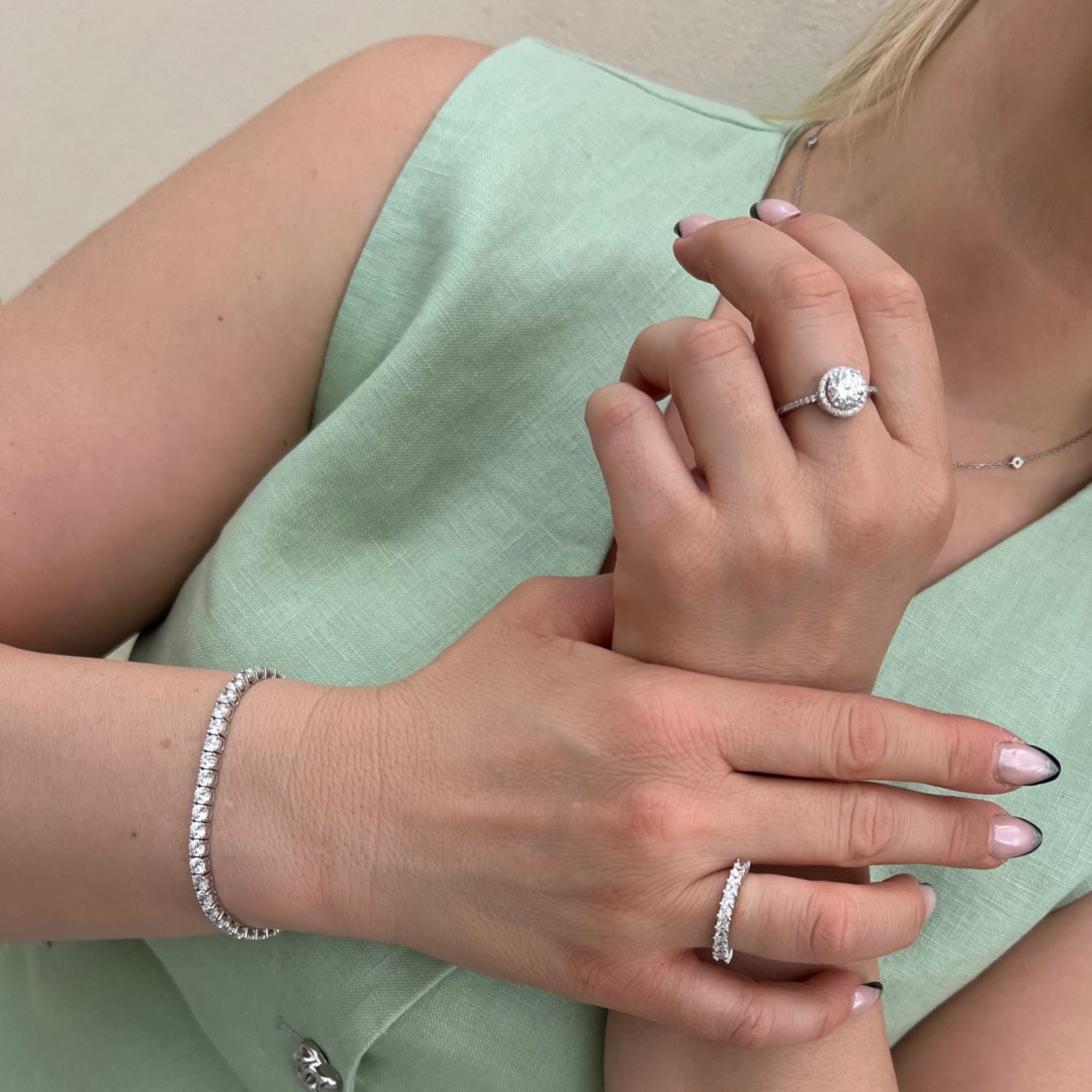 Βραχιόλι ριβιέρα με πέτρες ζιργκόν