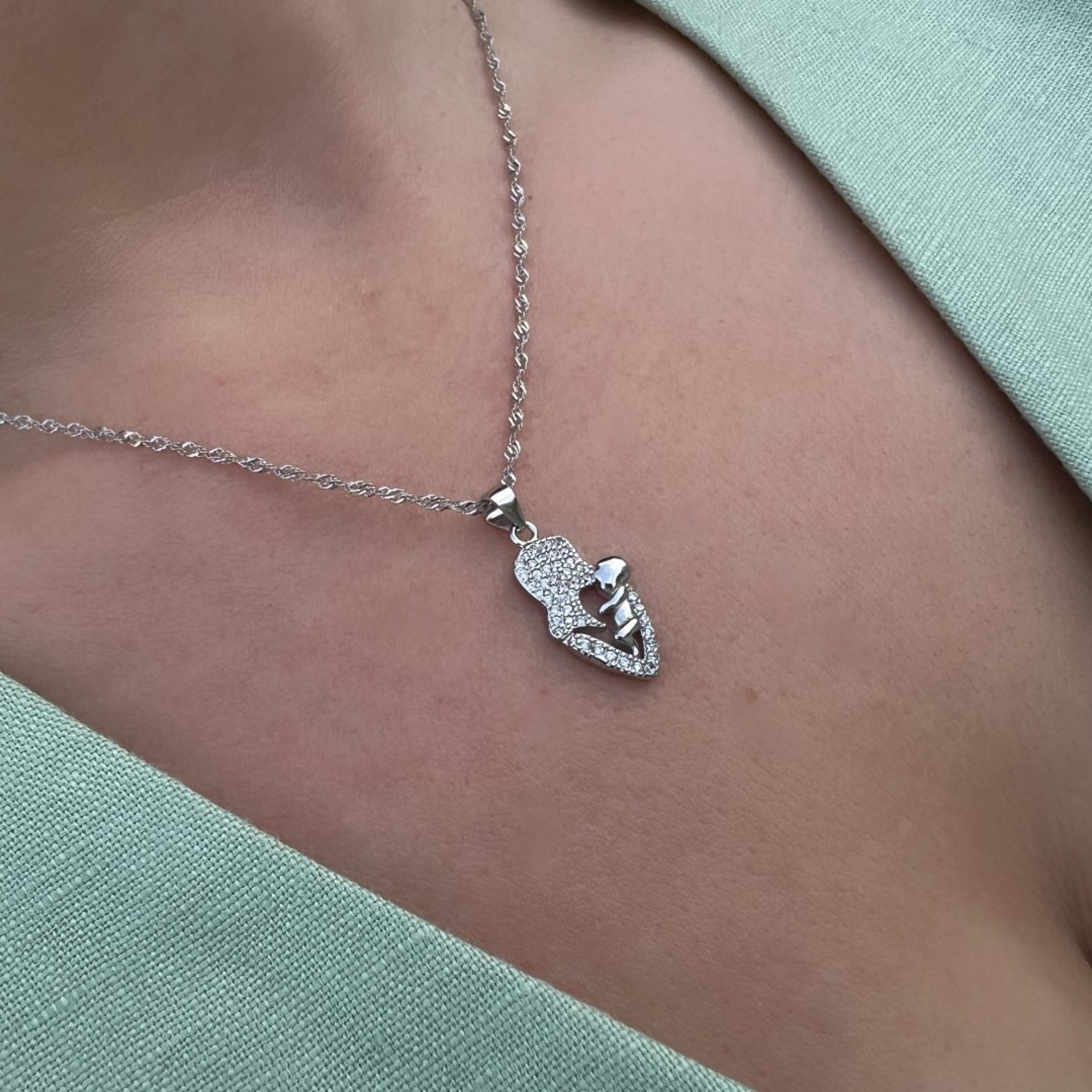 Κολιέ μαμά με μωρό με πέτρες ζιργκόν