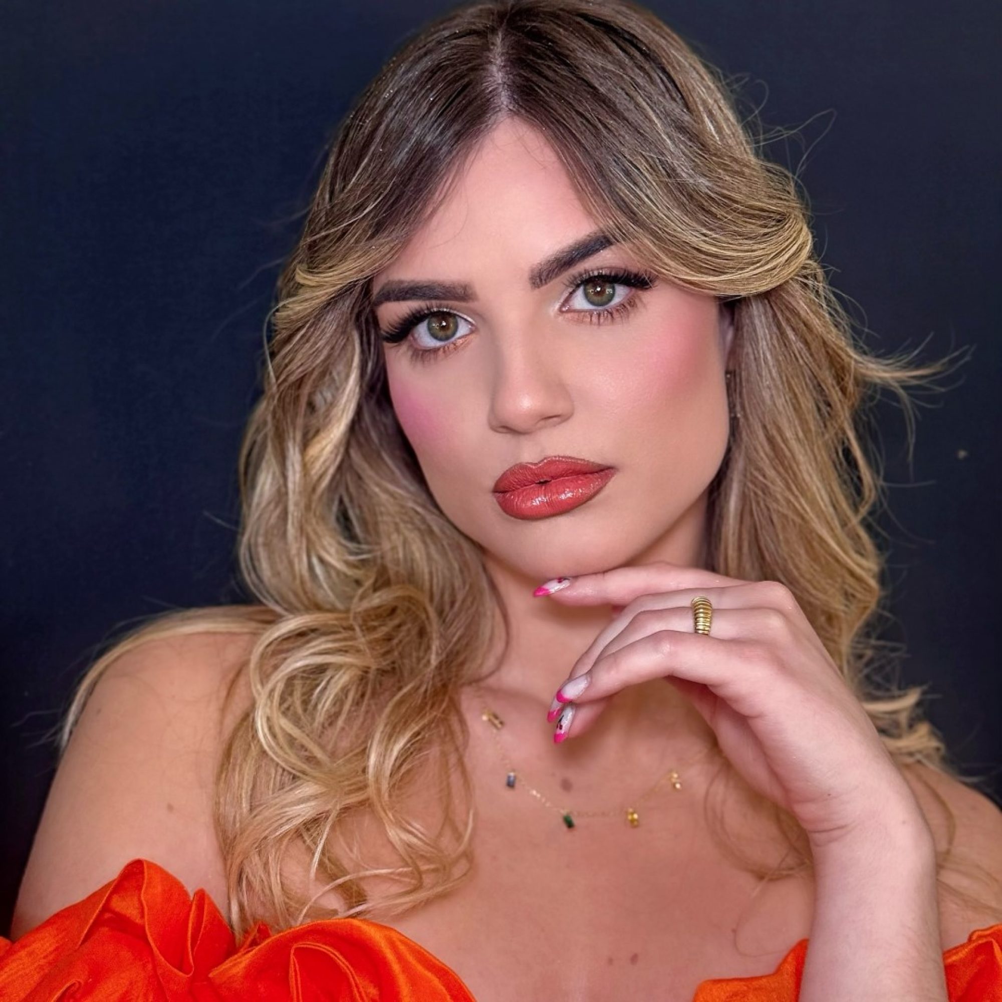 Κολιέ επίχρυσο με χρωματιστές πέτρες