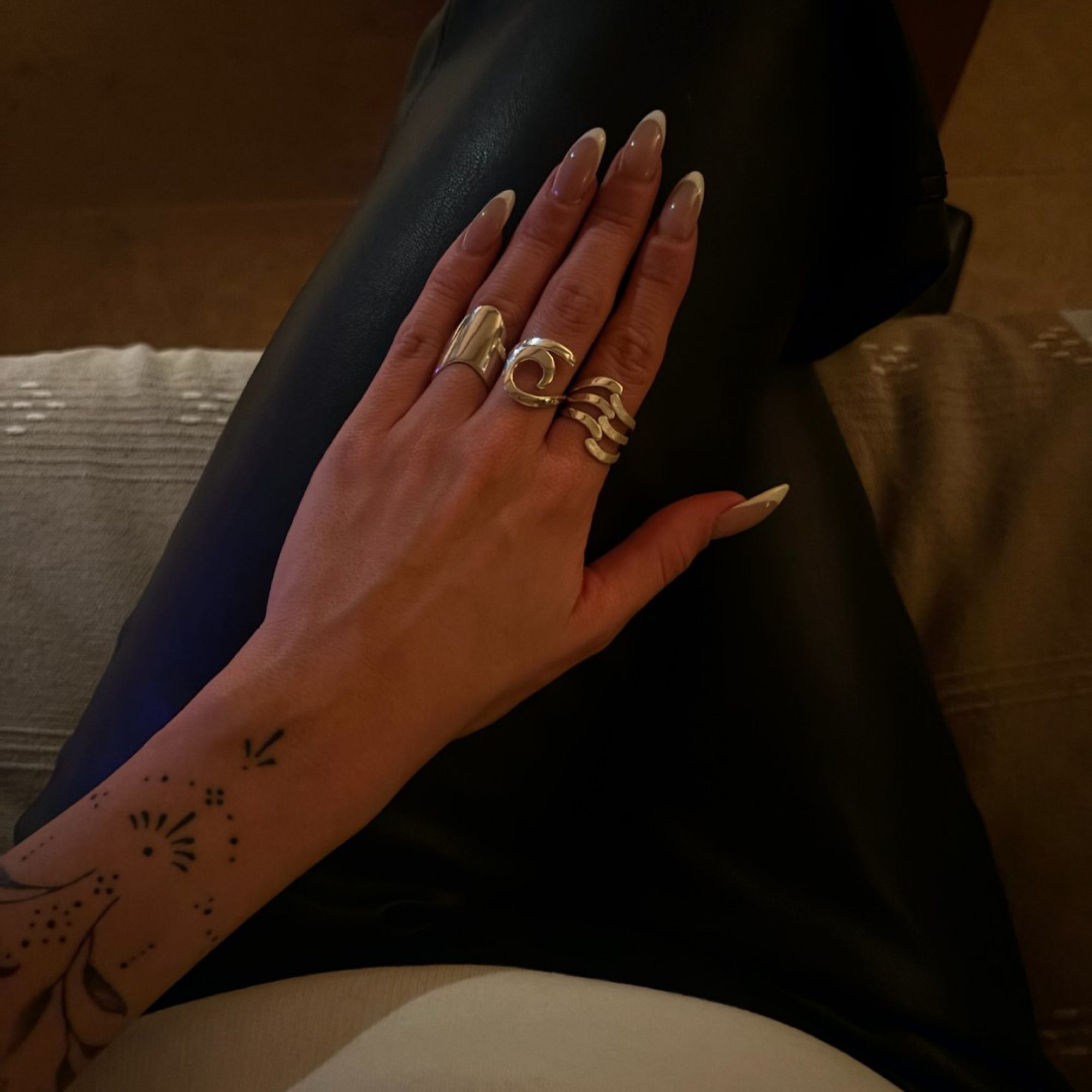 Silver polished ring