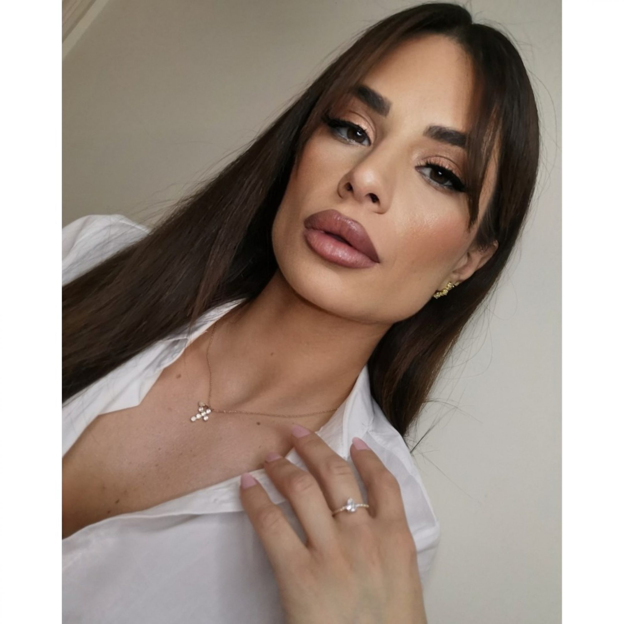 Επίχρυσα σκουλαρίκια με πέτρες ζιργκόν