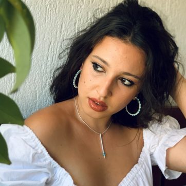 Κολιέ σε στυλ Υ με χάντρα