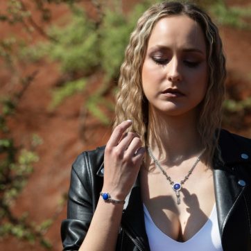 Οξειδωμένο κολιέ με λάπις λάζουλι 