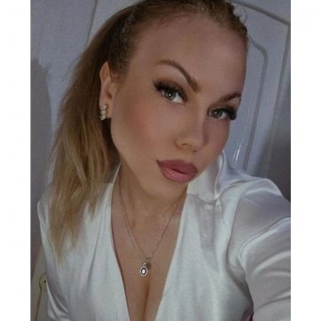 Necklace with amethyst and zircon stones 