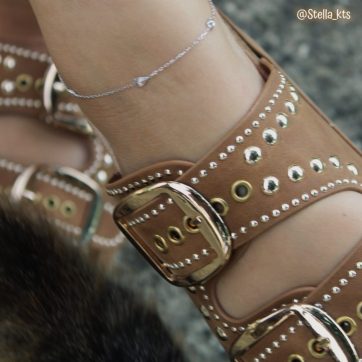 Anklet with zircon stones