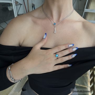 Silver necklace with coloured stone