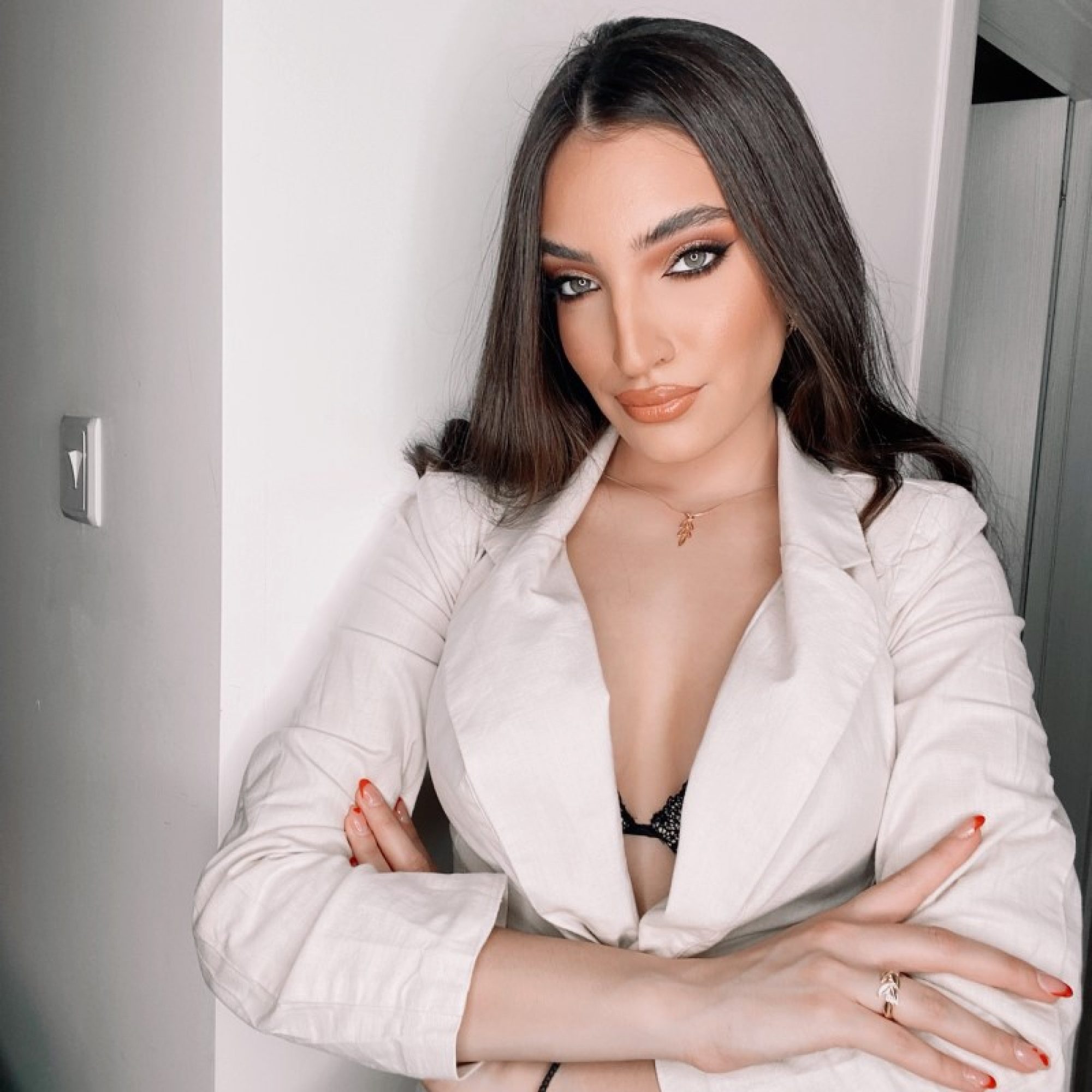 wear it like @lily.asprou