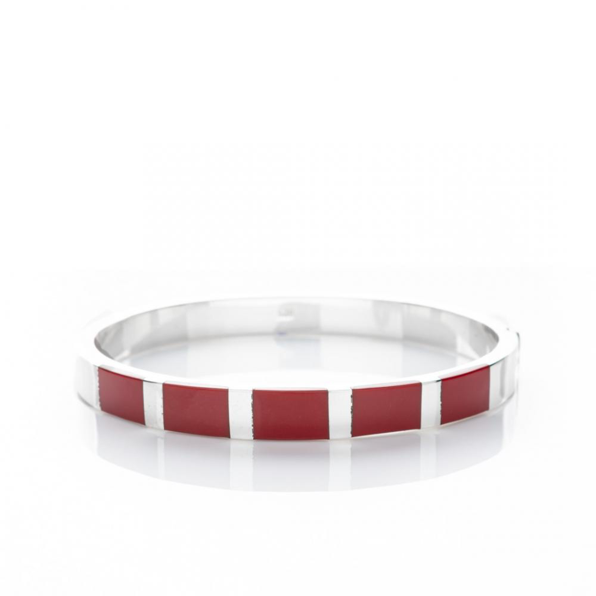 Bangle bracelet with coral