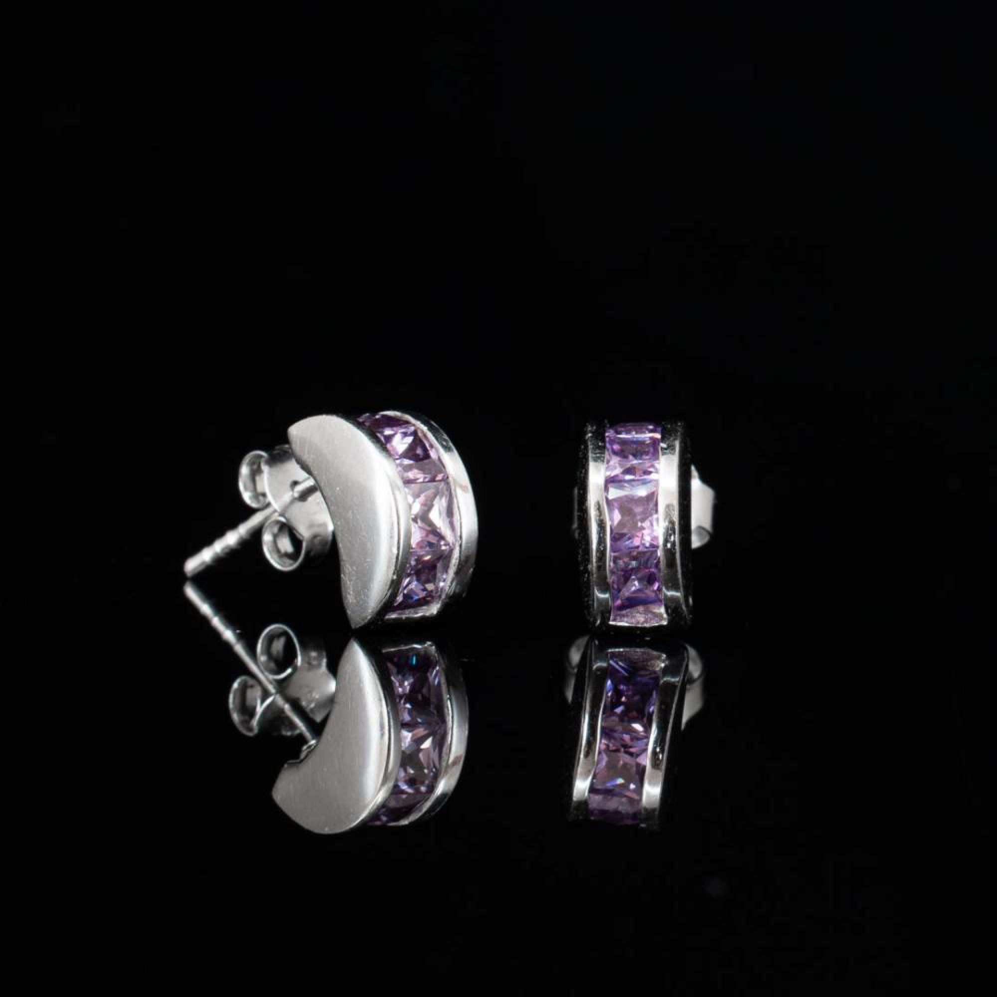 Silver earrings with amethyst stones