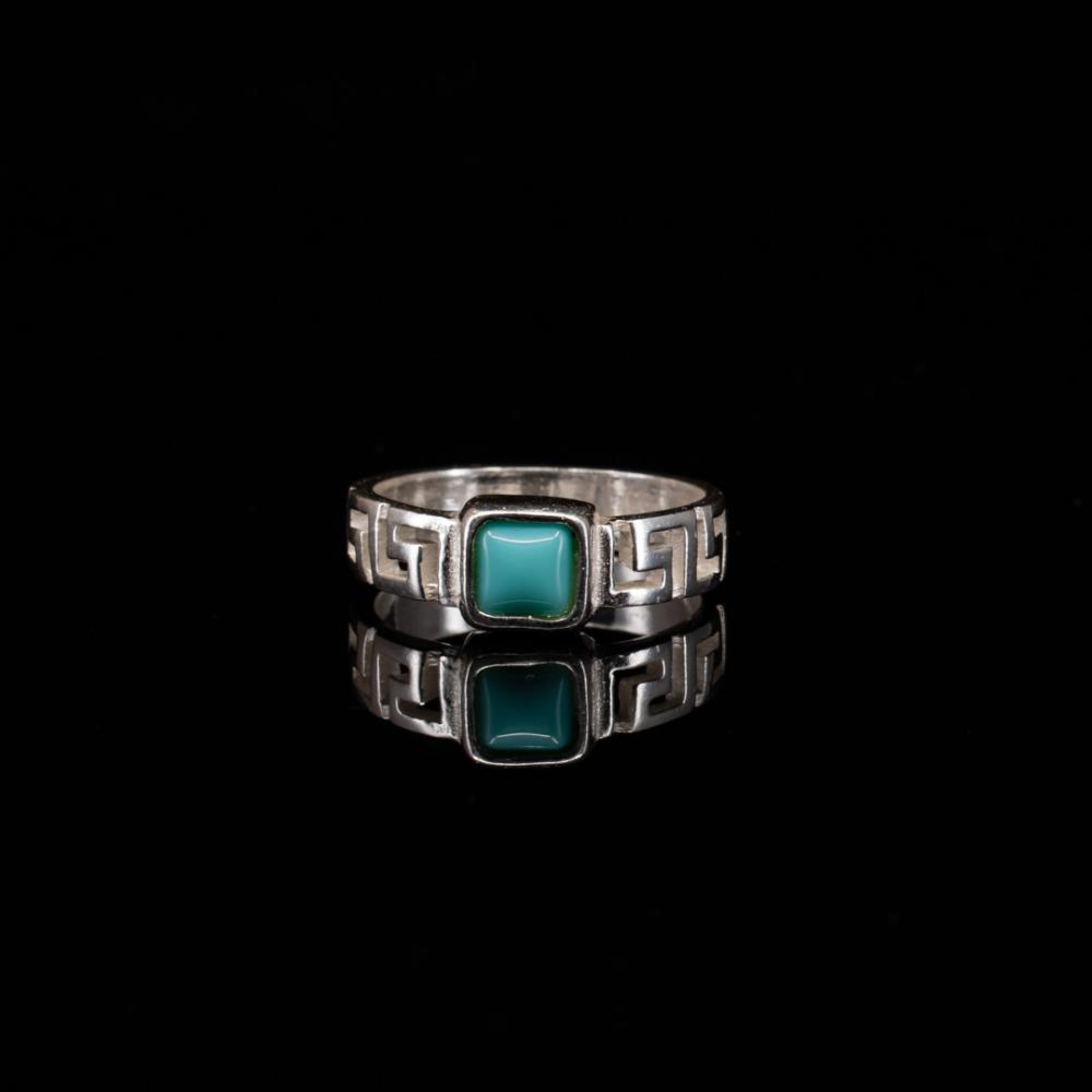 Δαχτυλίδι μαίανδρος με πέτρα τιρκουάζ