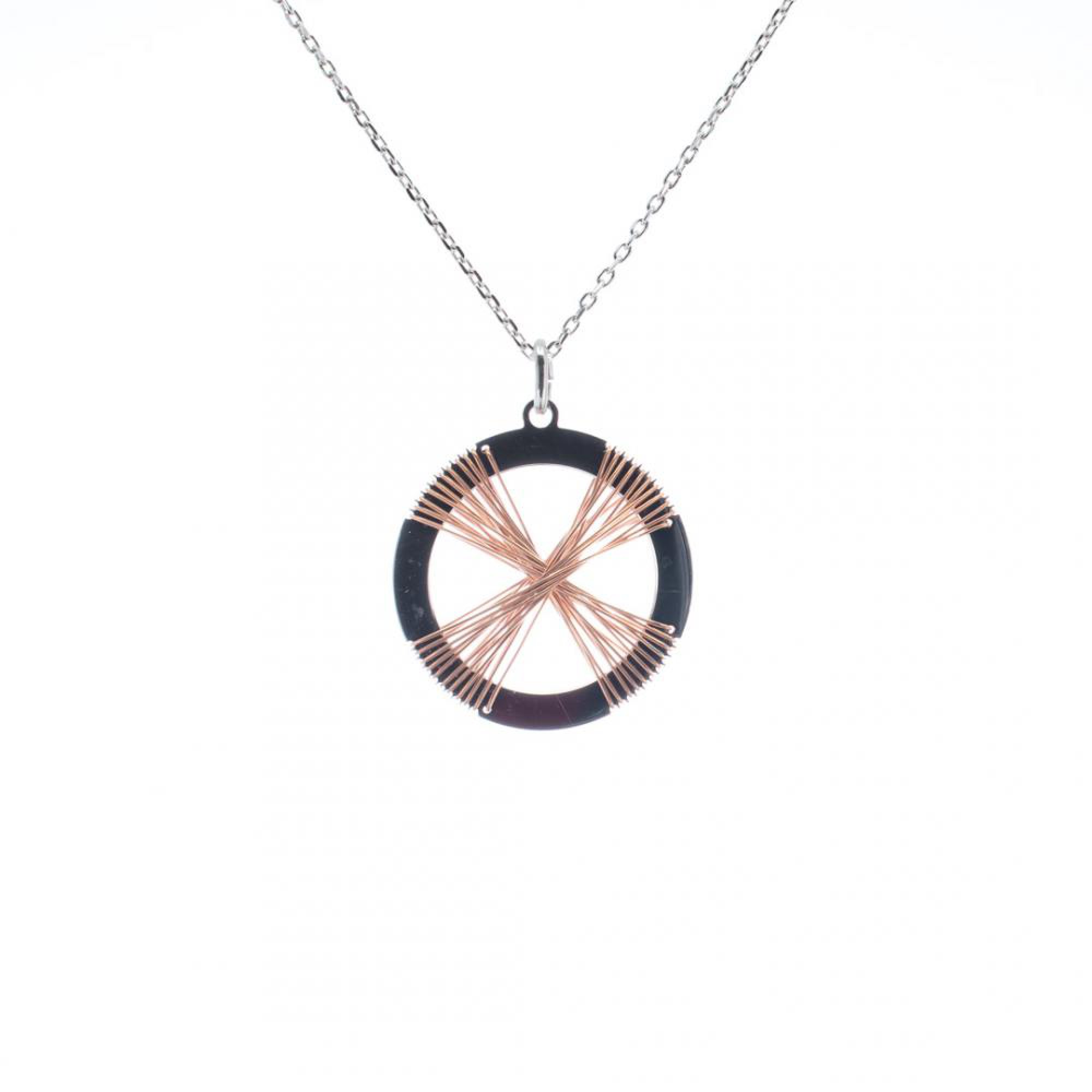 Geometric necklace with rose gold details