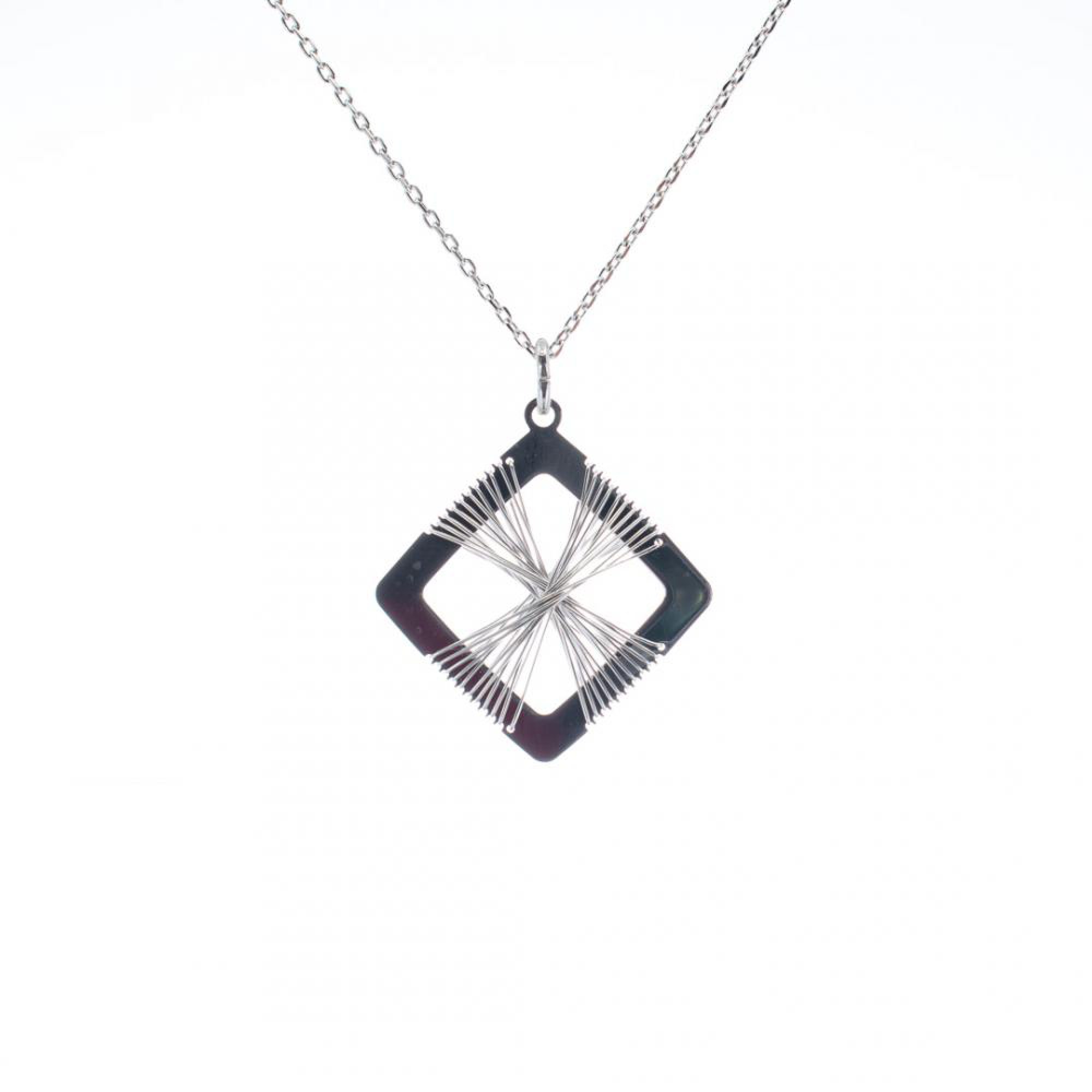 Κολιέ γεωμετρικό