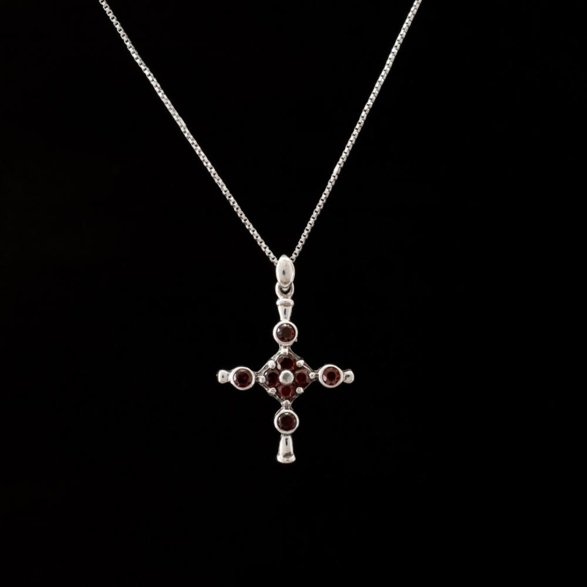 Σταυρός με πέτρες γρανάδα 