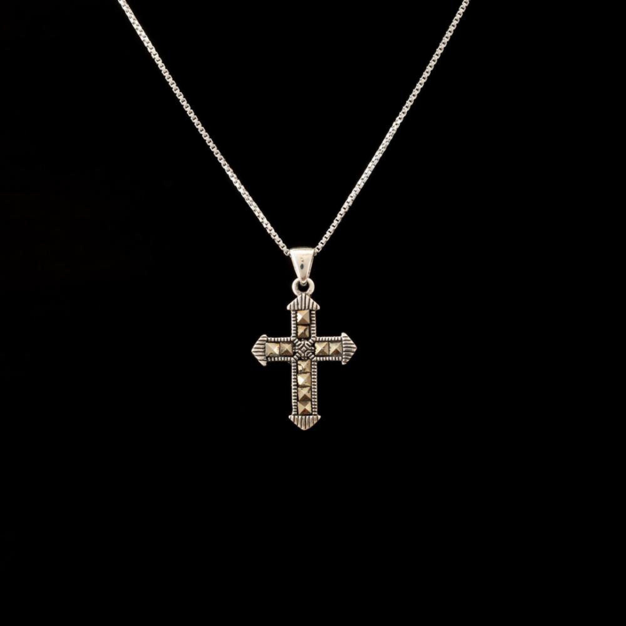 Σταυρός με μαρκασίτες