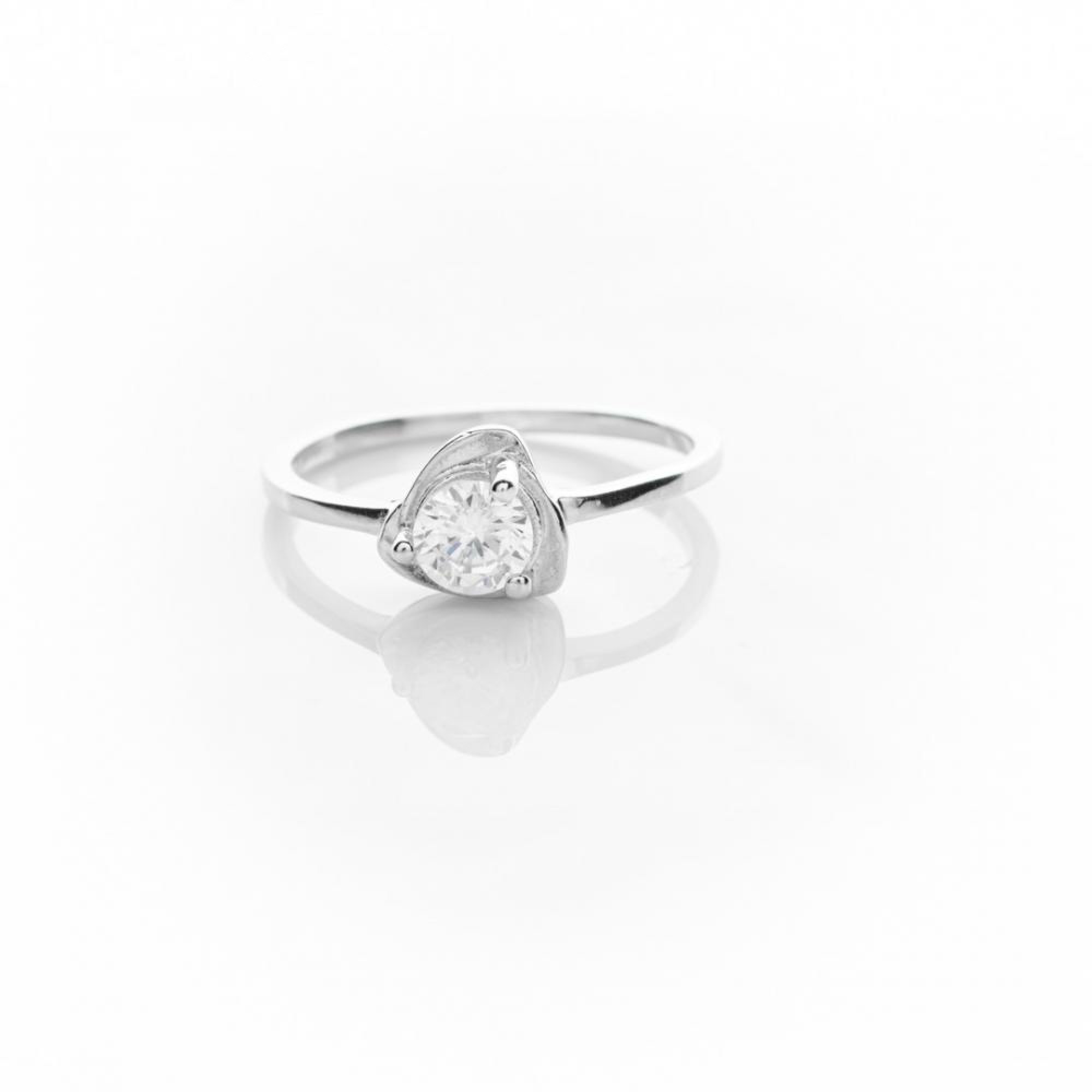 Silver ring with zircon stone