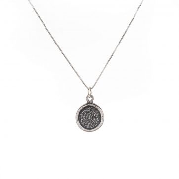 petsios Faistos Disc pendant with chain