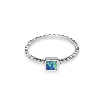 petsios Silver ring with opal stone