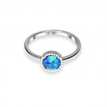 petsios Silver ring with opal stone