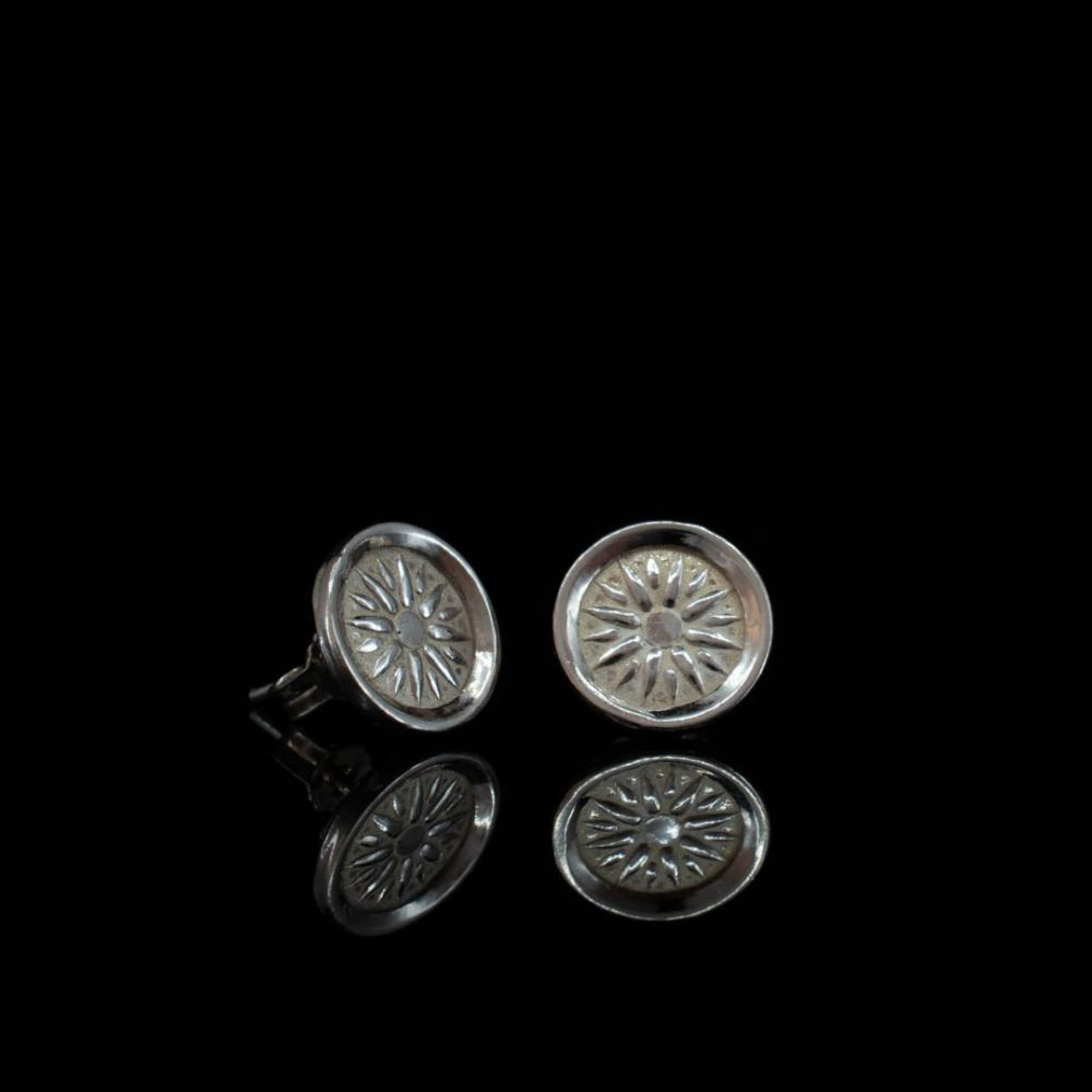 Σκουλαρίκια με αστέρι της Βεργίνας καρφωτά