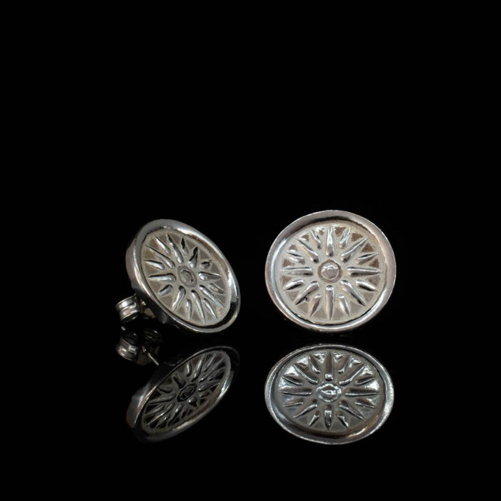 Σκουλαρίκια με αστέρι της Βεργίνας καρφωτά